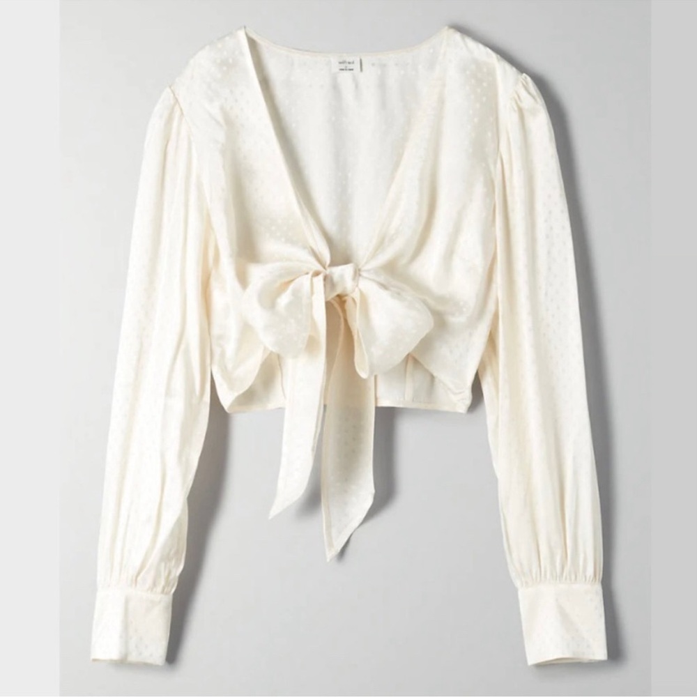 Aritzia Wilfred Vivi tie-front blouse in cream, Size L.